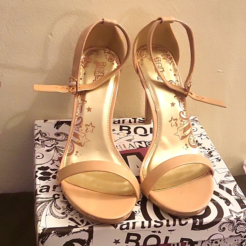 Tan patent leather strap heel sandal